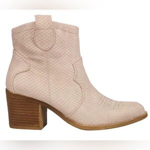 NWOT Dirty Laundry Women's Ankle Boots